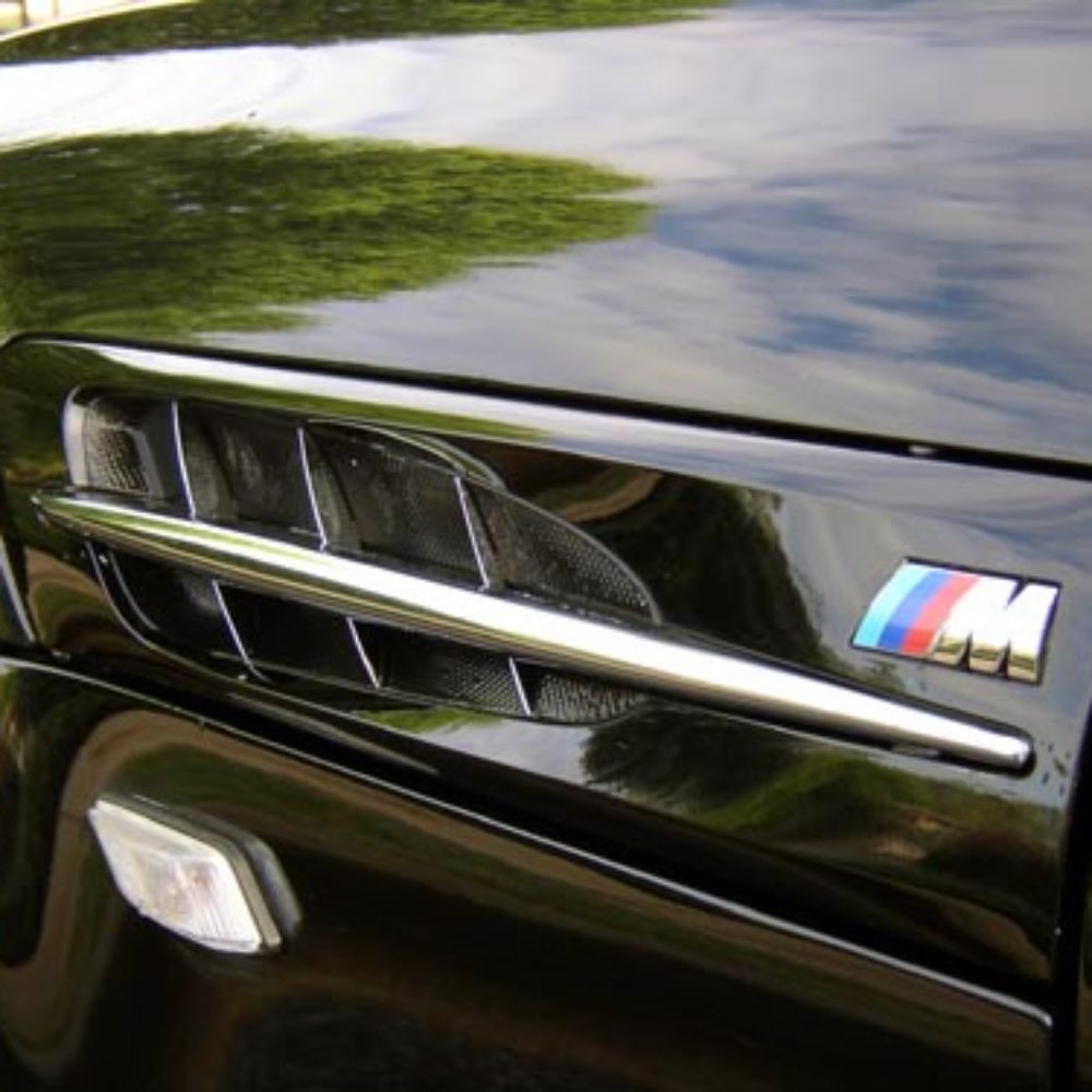 303 bmw cosmosschwarz